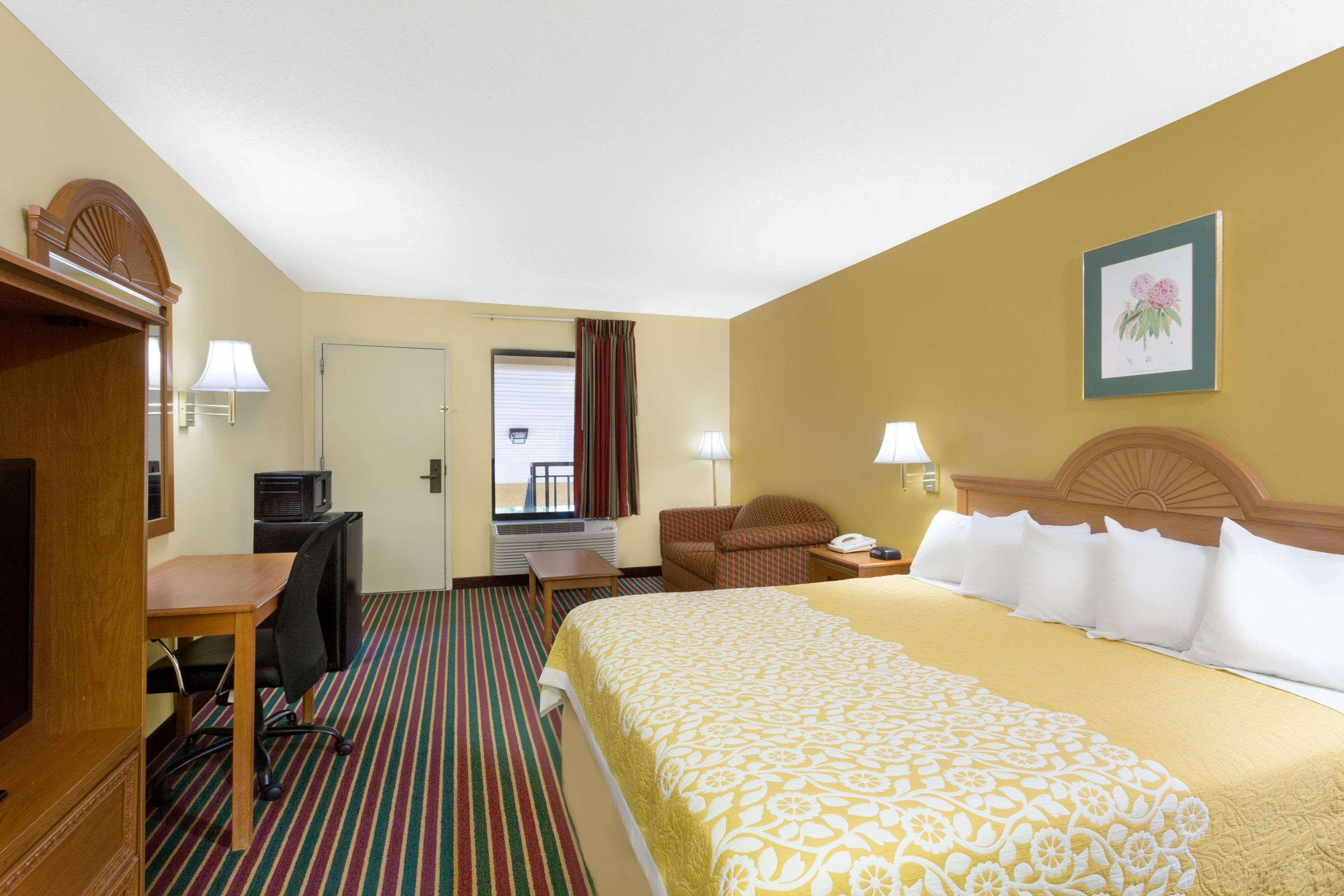 Days By Wyndham Motel