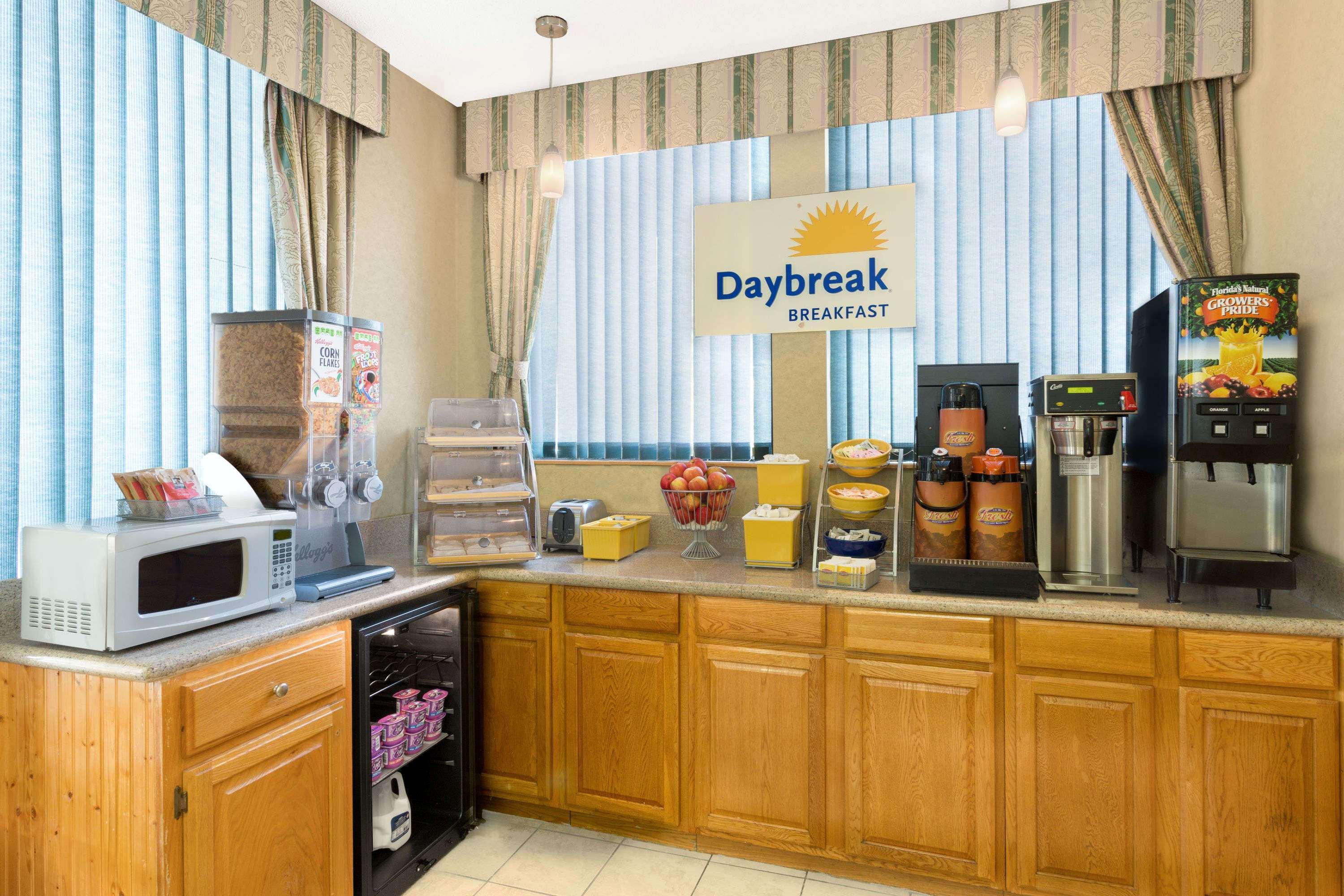 Days By Wyndham Motel
